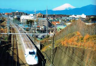新幹線と富士