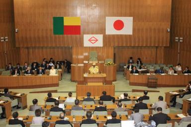 議場演説の画像