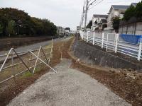 入口付近に砕石の敷設9